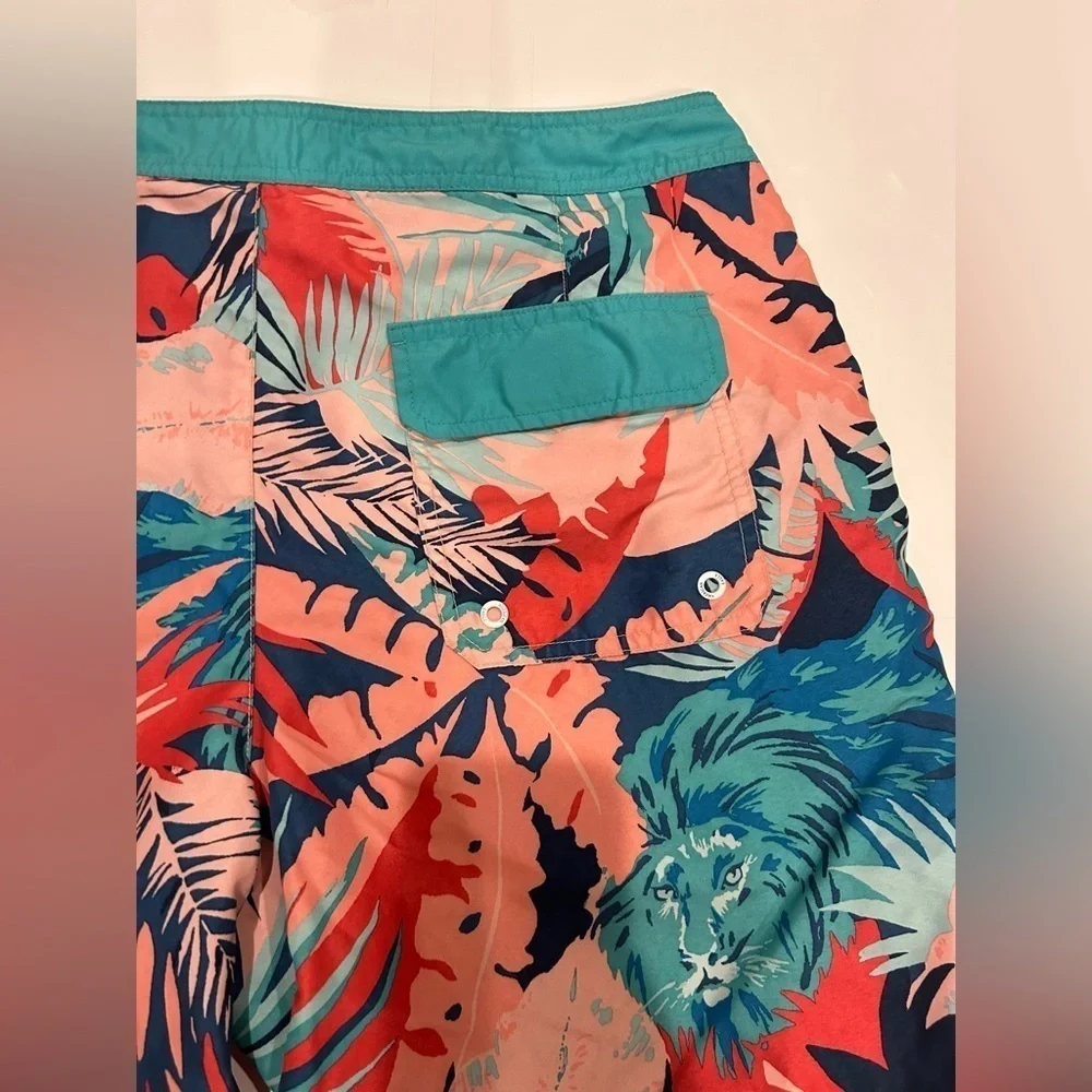 American Eagle Swim Trunks Men’s Medium Tropical Lion Blue Pink Beach